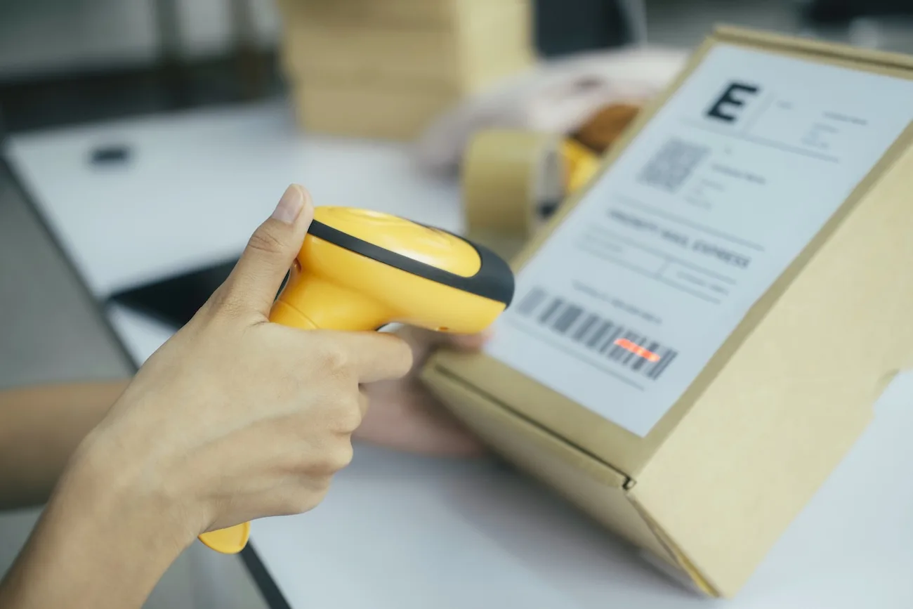 Titelbild von GS1 QR-Code vs. Data Matrix: Welchen 2D-Barcode sollten Marken nutzen?