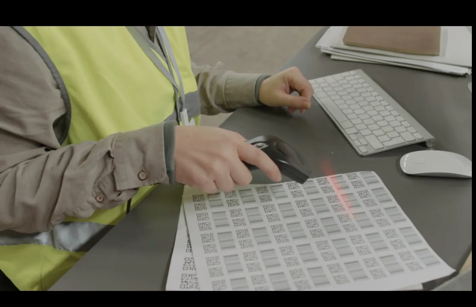 Titelbild von So erstellen Sie QR-Codes in großen Mengen für Inventar, Kampagnen und Visitenkarten